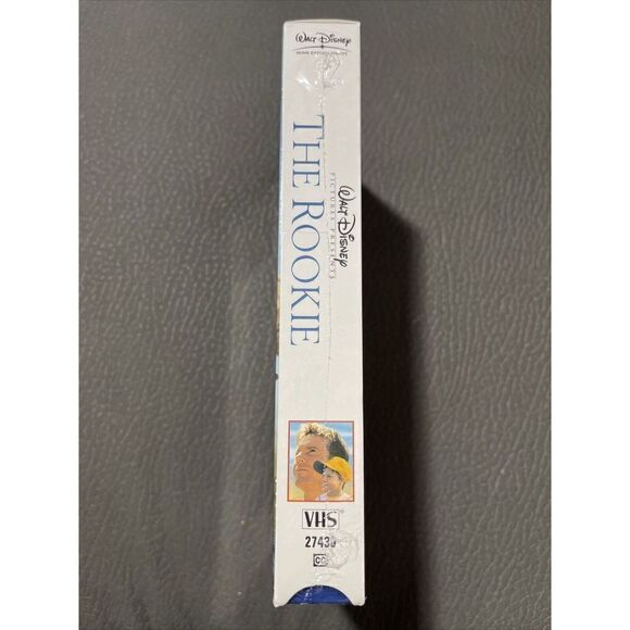 The Rookie (VHS) VCR Video Tape Movie - Dennis Quaid - BRAND NEW & SEALED - Picture 4 of 7